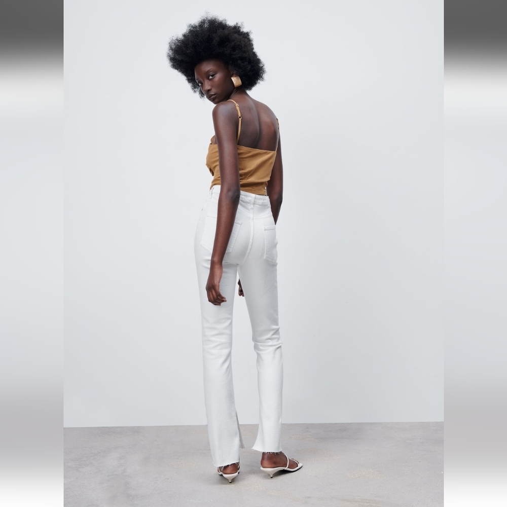 NWT Zara Super High Rise Slim Leg Flare Jeans With Split Hems, Size 2 - Picture 4 of 10